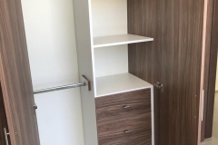 closet-roble-santana-con-cajones