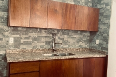 Madera y granito